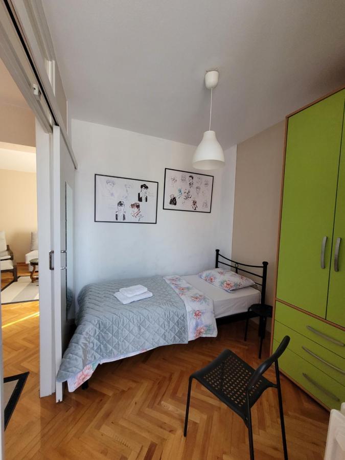 Community Park Apartment Ni 외부 사진